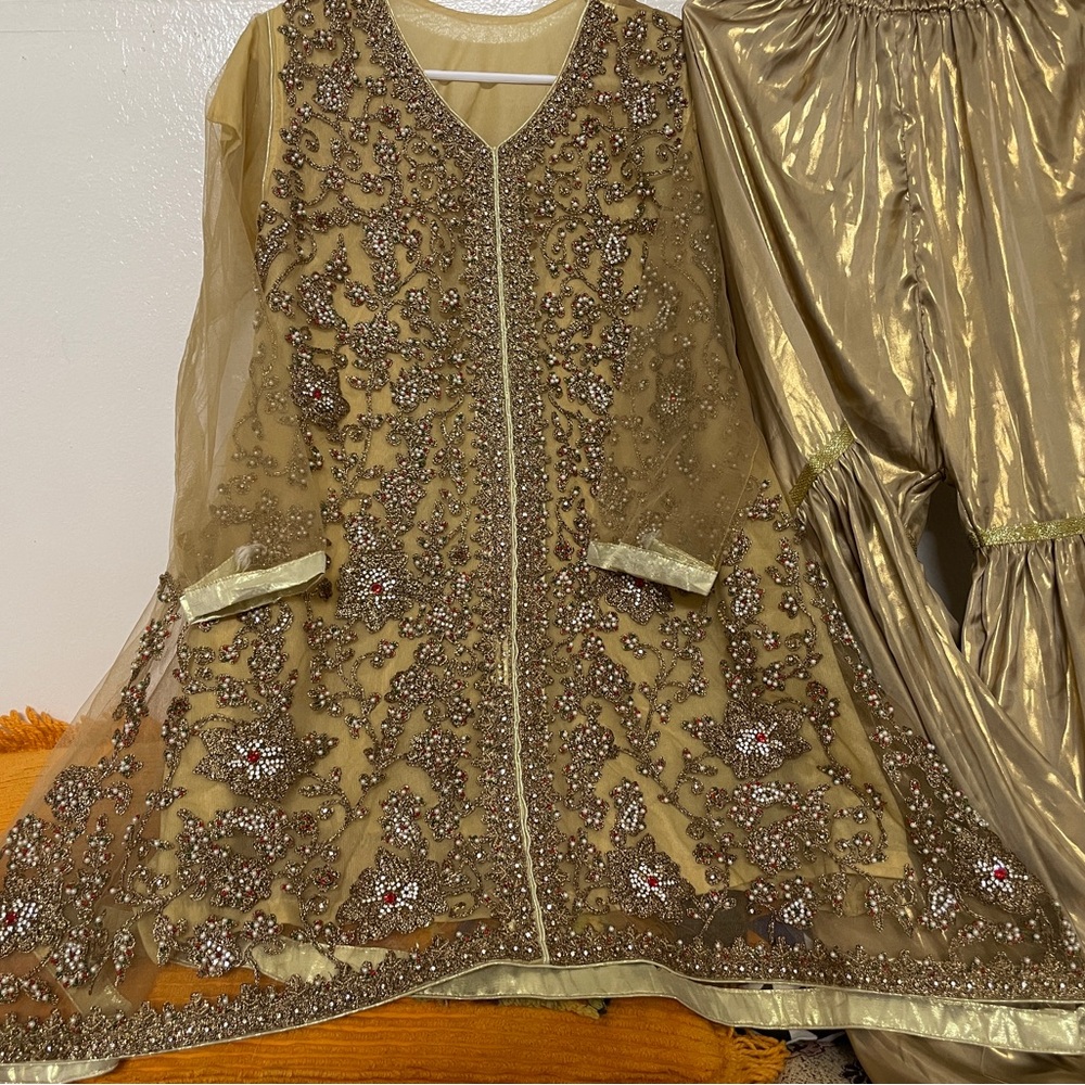 Pakistani/indian eid dress